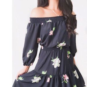Anthropologie Dil Off-the-Shoulder Navy floral dress in size S
